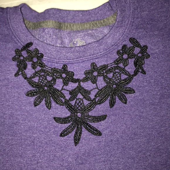 New set of three black lace appliqués. - Picture 4 of 8